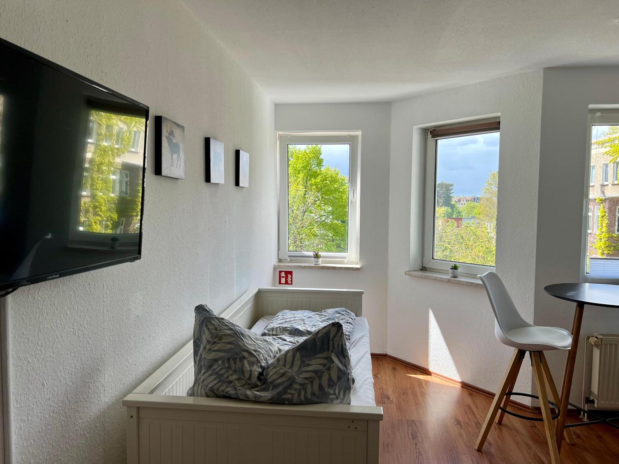 Schickes Einzimmerapartment Nahe Uniklinik Maagdenburg Buitenkant foto